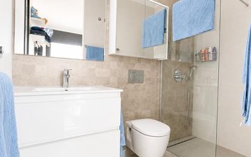 Property slide 21