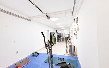 Property slide 44