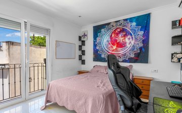 Property slide 16