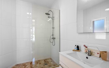 Property slide 24