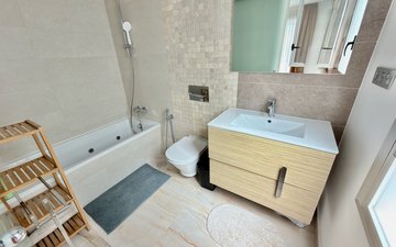 Property slide 19