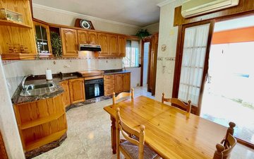 Property slide 16