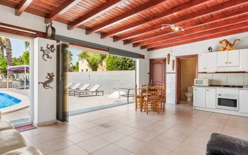 Property slide 18