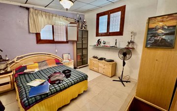 Property slide 20