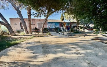 Property slide 25