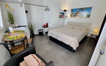Property slide 17