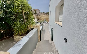 Property slide 19