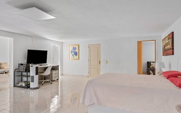 Property slide 20