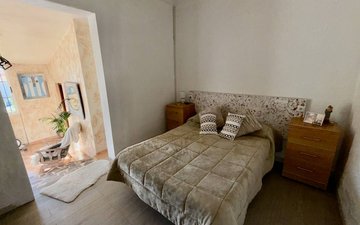 Property slide 20