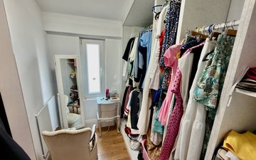 Property slide 17