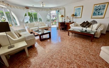 Property slide 17