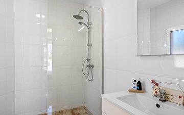 Property slide 24