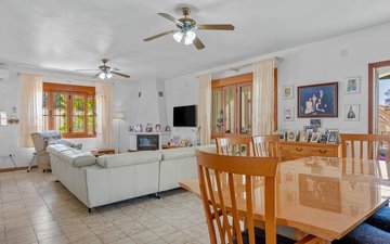Property slide 5