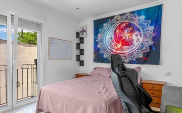 Property slide 16