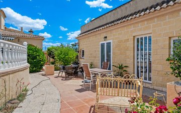 Property slide 17