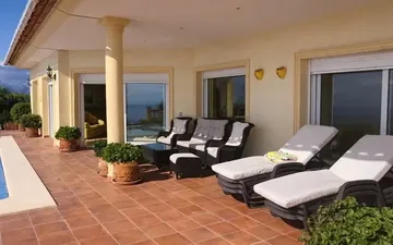 Property slide 17