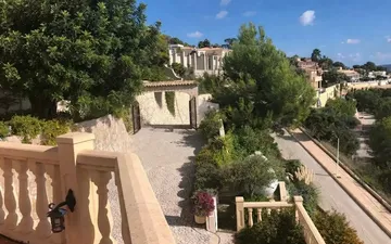 Property slide 23