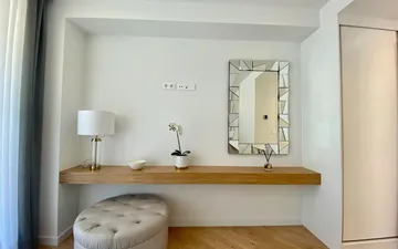 Property slide 32