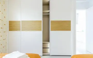 Property slide 21