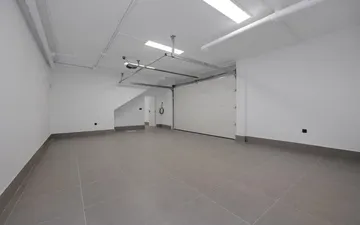 Property slide 32