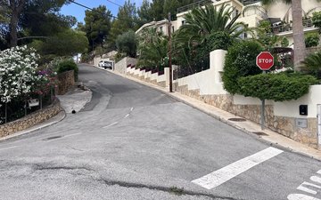 Property slide 19