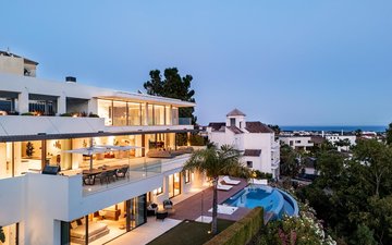 Property slide 10