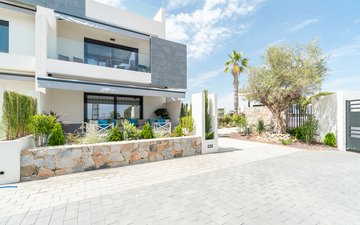 Property slide 17