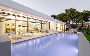 Property slide 10