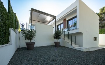 Property slide 7