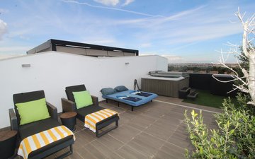 Property slide 10