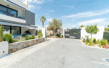 Property slide 16