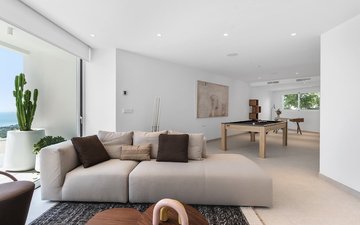 Property slide 10