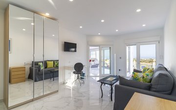 Property slide 21
