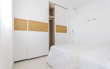 Property slide 48