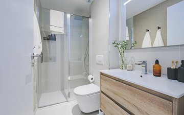 Property slide 24