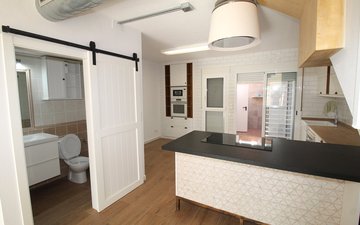 Property slide 17