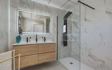 Property slide 49