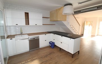 Property slide 19