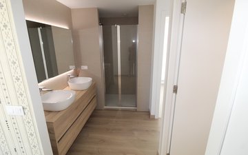 Property slide 18