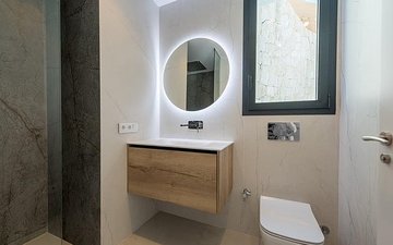 Property slide 20
