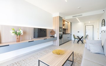 Property slide 10
