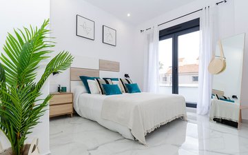 Property slide 18