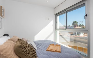 Property slide 32