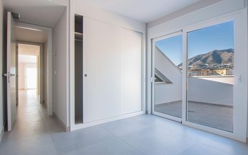 Property slide 21