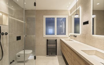 Property slide 16
