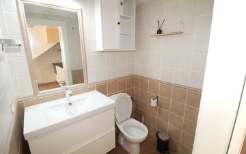 Property slide 25