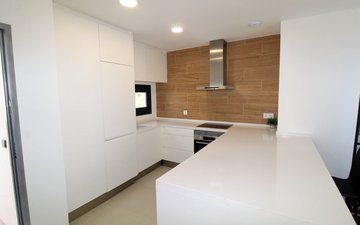 Property slide 32
