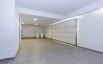 Property slide 31