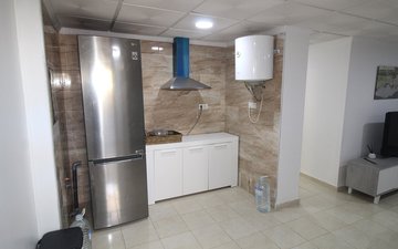 Property slide 21