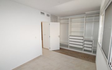 Property slide 21
